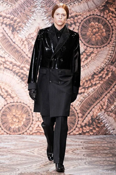 Look 36